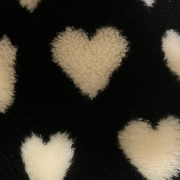 APPAMAN FAUX FUR HEART HOODED COAT EARS BLACK WHITE HEARTS HOOD JACKET BOMBER 6 - Picture 7 of 12